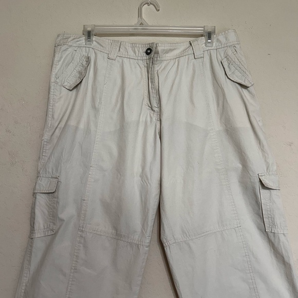 Real Clothing Shorts Women’s Size 18 Tan Khaki Cargo Utility Grunge Tactical - Picture 2 of 12